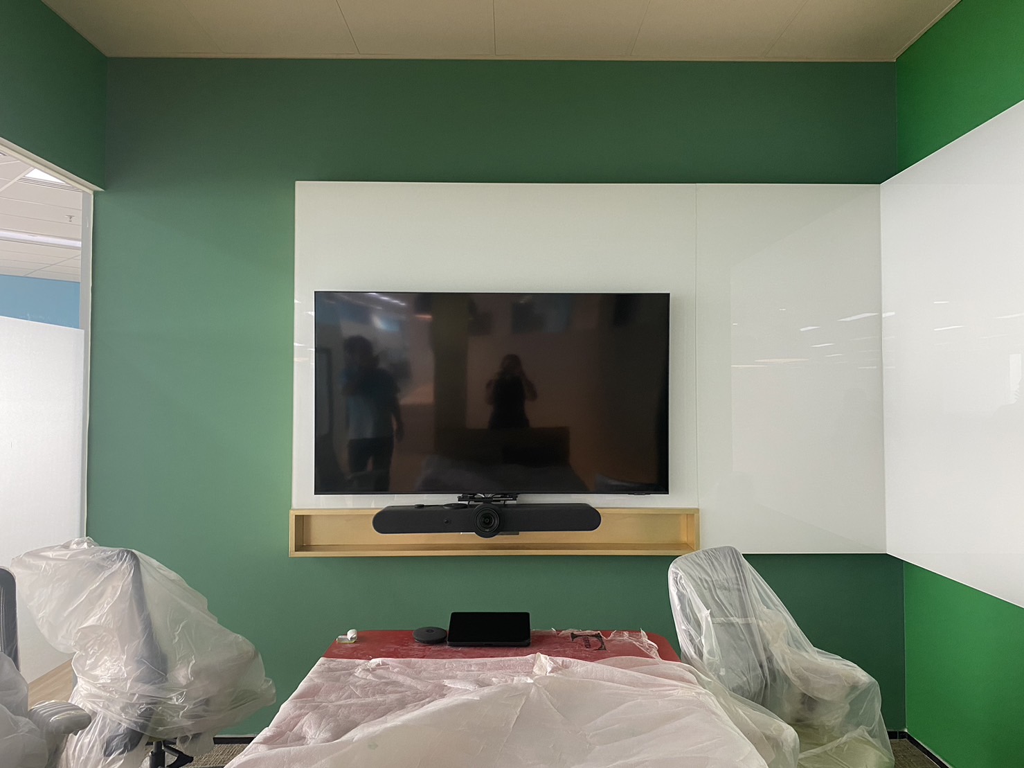 ติดตั้งระบบภาพ เสียงและอุปกรณ์การประชุม 290