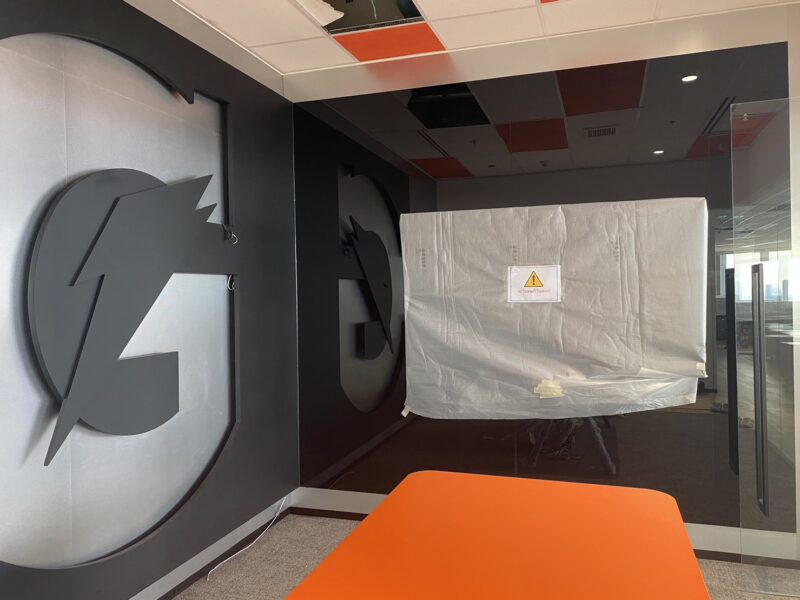 ติดตั้งระบบภาพ เสียงและอุปกรณ์การประชุม 332