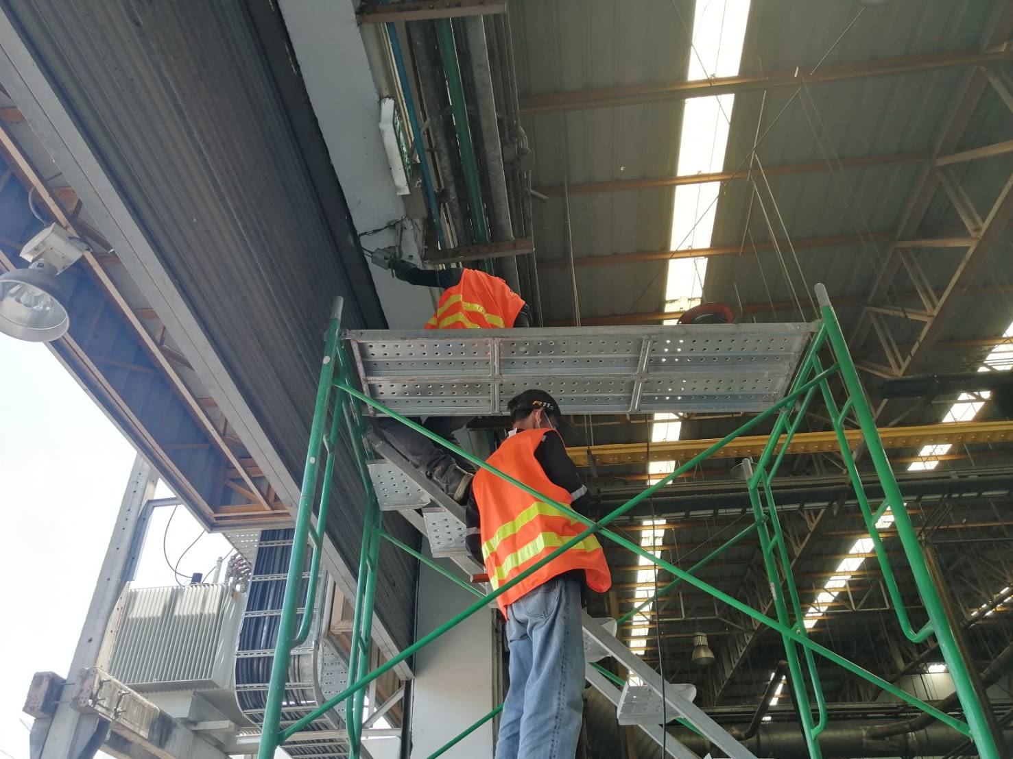 ติดตั้งกล้องวงจรปิดภายในโรงงาน 118