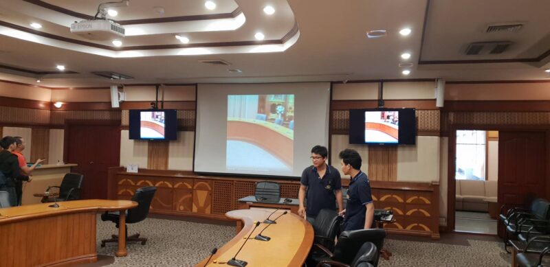 ติดตั้งจอทีวี โปรเจคเตอร์และจอรับภาพ 14