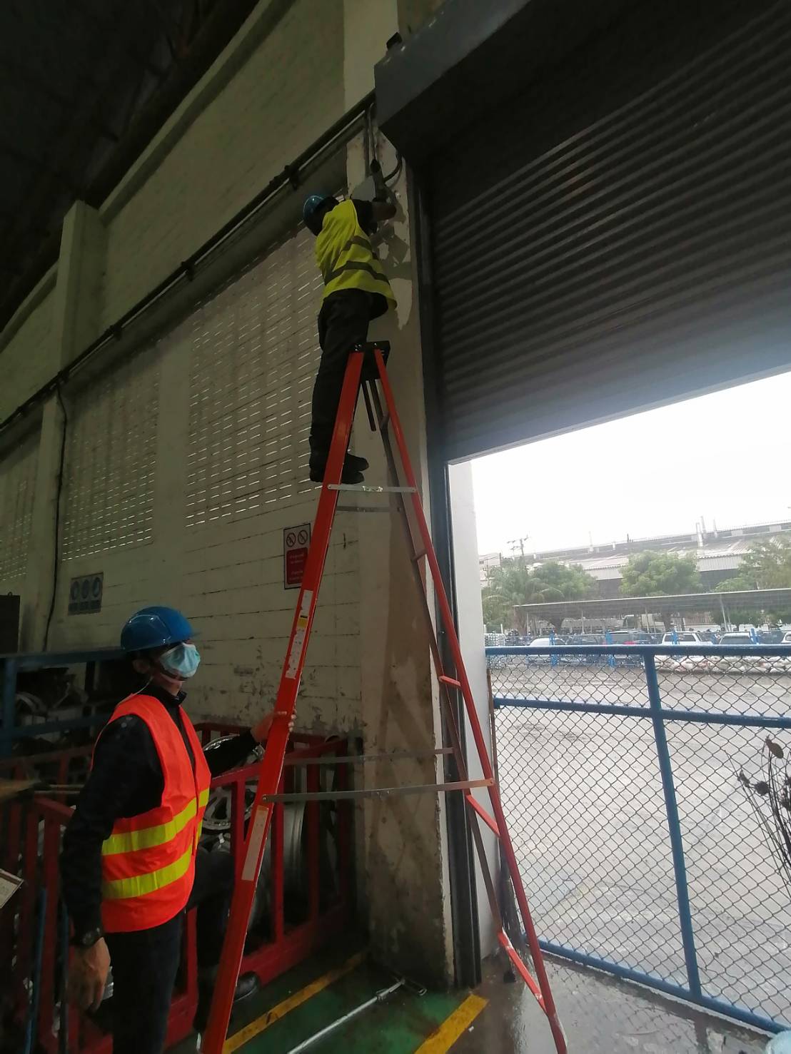 ติดตั้งกล้องวงจรปิดภายในโรงงาน 92