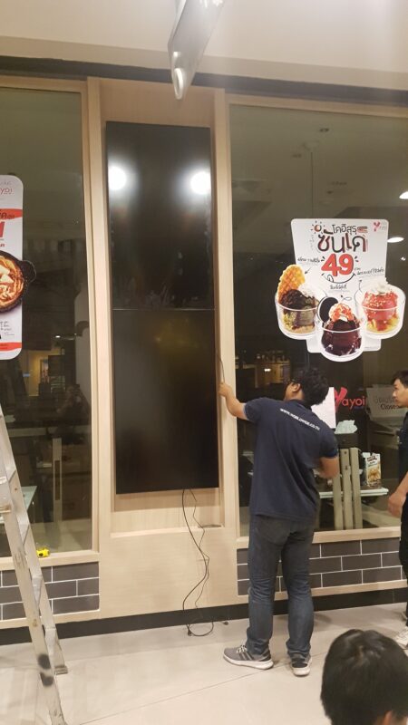 ติดตั้งจอ Digital Signage 74