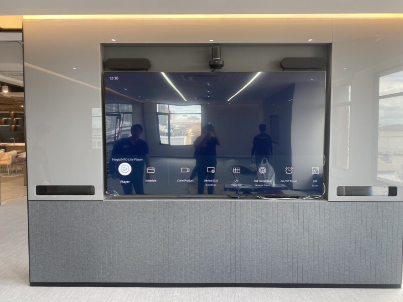 ติดตั้งทีวี และลำโพงสำหรับประชุม 26