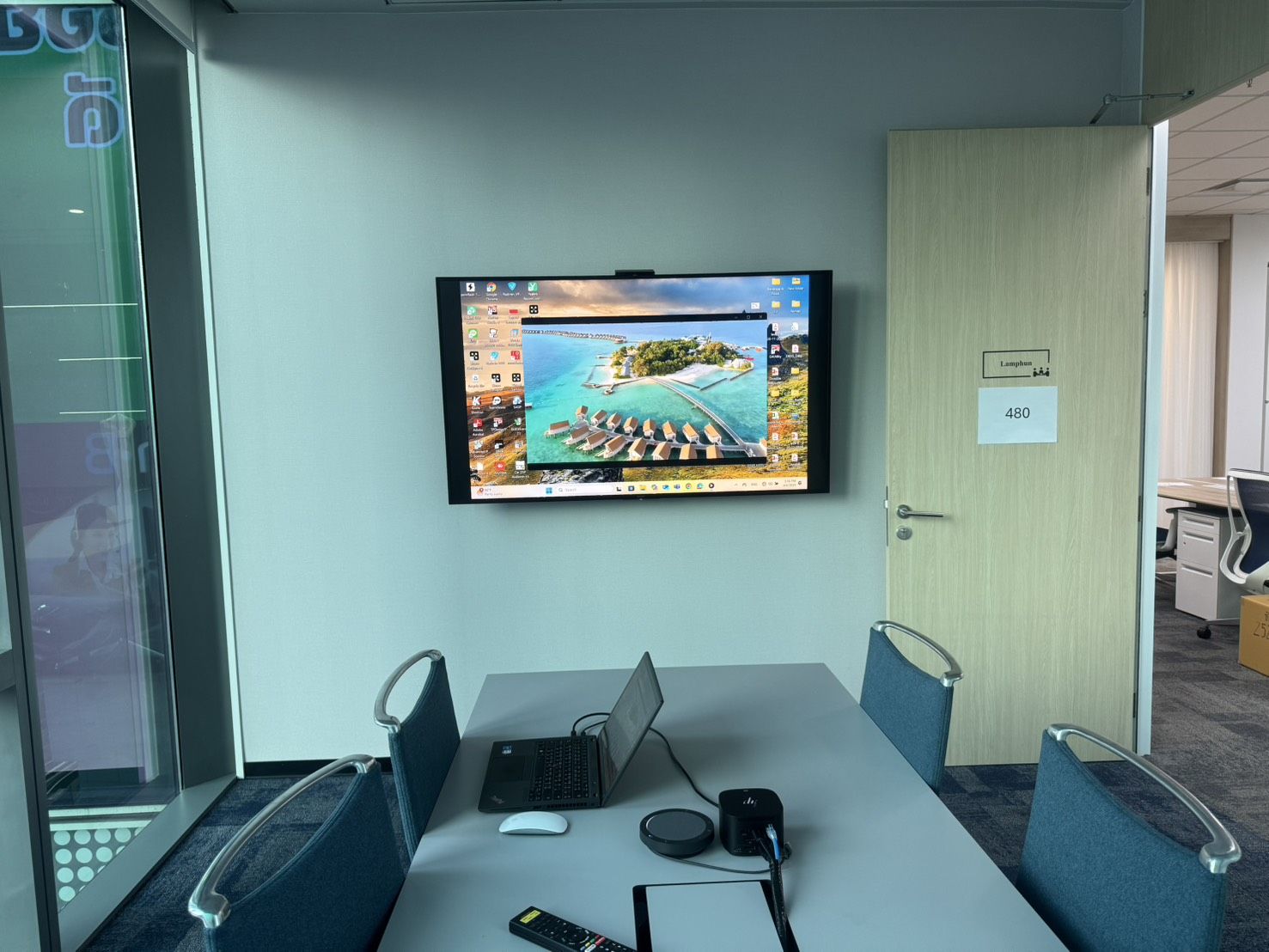 ติดตั้งอุปกรณ์ AV 156